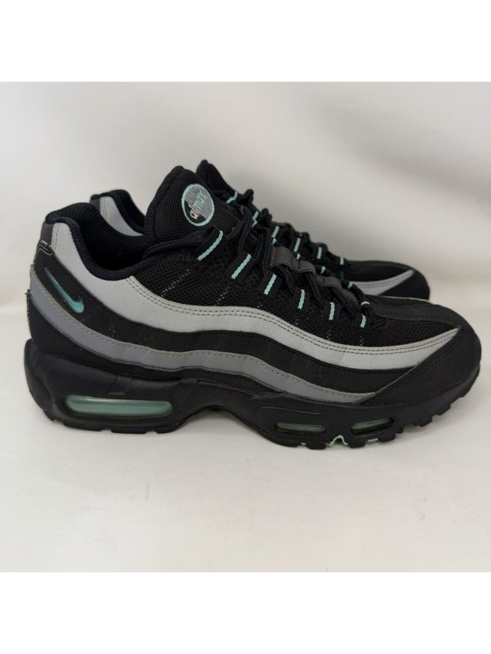 Nike Air Max 95 Running Shoes Black Aurora Green Men's Size 7.5 / Women’s Size 9